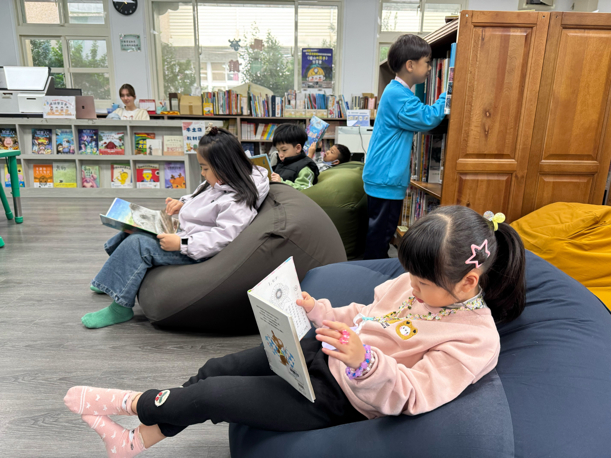 瑞亭國小-小學生-閱讀-圖書館