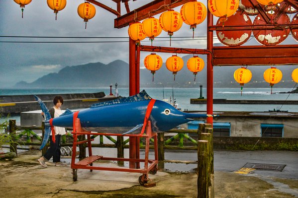 台東成功漁港-旗魚神雕刻-黃建賓攝