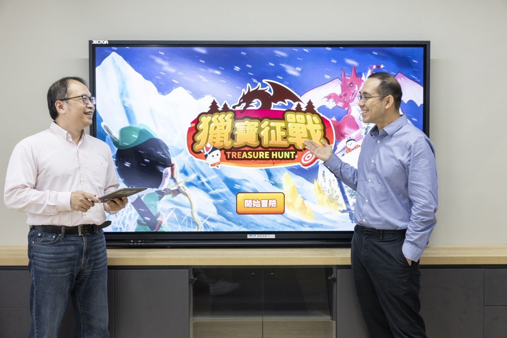 翰林科技長陳威任及翰林出版數位部吳萬萊經理