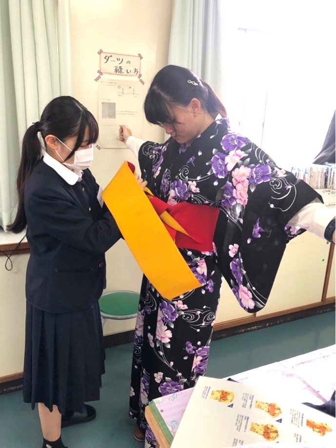 與國外學伴交流互動,了解不同國家的文化特色,開拓國際視野。